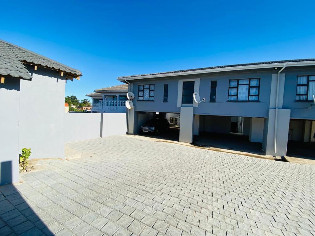 Xaba Guest Lodge Richards Bay Exterior photo